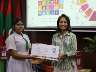 ދެމެހެއްޓެނިވި ތަރައްޤީގެ ލަނޑުދަނޑިތަކާއި ގުޅޭގޮތުން ބޭއްވި ޕޯސްޓަރު ކުރެހުމުގެ މުބާރާތުގެ ނަތީޖާ ފާޅުކޮށްފި