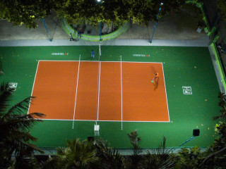 ވެލިދޫގައި އެޅި ވޮލީ ކޯޓު