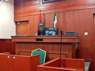 ކޯޓްތަކަށް ފޯނުވެއްދުމަކީ މަނާކަމެއް