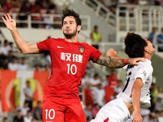 ޓިއަންޖިން ގުއަންޖިއަން އަށް ކުޅެމުން އަންނަ އެލެގްޒެންޑްރާ ޕަޓޯ