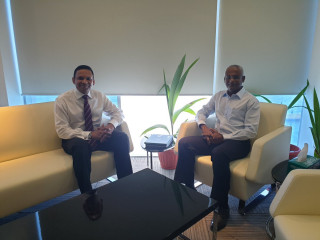 ކާނަލް ނާޒިމް އާއި އިންތިޚާބީ ރައީސް ސޯލިހު ބައްދަލުކުރައްވަނީ