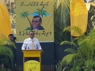ރައީސް ނަޝީދު އުކުޅަހުގައި ވާހަކަ ދައްކަވަނީ