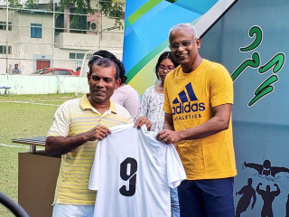 ނޮވެމްބަރު 19 ގައި ރައީސް ސޯލިހު އާއި ގާސިމްގެ ކުރިމަތިލުމެއް!