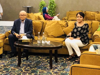 Former President Maumoon Abdul Gayoom (L)