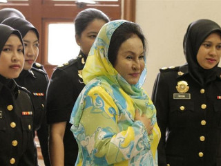 ނަޖީބު ރައްޒާގުގެ އަނބިކަނބަލުންގެ މައްޗަށް ރިޝްވަތުގެ އިތުރު ތުހުމަތުތަކެއް!