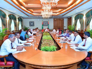 އަލަށް އެކުލަވާލާފައިވާ ވަޒީރުންގެ މަޖިލިސް