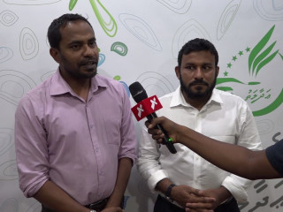 ތޫބާ ރަޝީދު (ކ) އަދި އާދަމް މުހައްމަދު (ވ) ރާއްޖެ.އެމްވީ އަށް މައުލޫމާތު ދެއްވަނީ