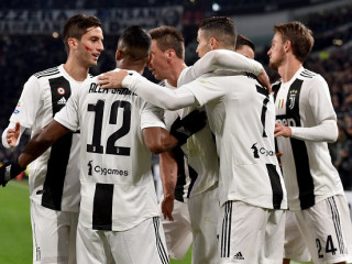 ޔުވަންޓަސް ކުޅުންތެރިން ލަނޑު ޖެހުމަށްފަހު އުފާ ފާޅުކުރަނީ