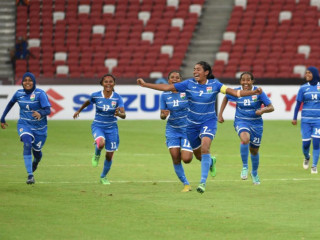 ގައުމީ އަންހެން ފުޓުބޯޅަ ޓީމުގެ ކުޅުންތެރިން އުފާ ފާޅުކުރަނީ