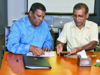 މުސަތަފާ އެމްޑީޕީއަށް ސޮއިކުރައްވަނީ