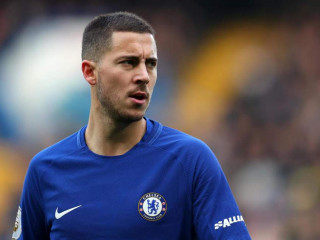 ޗެލްސީ އަށް ކުޅެމުން އަންނަ އެޑެން ހަޒާޑް