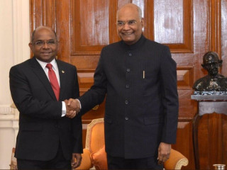 2018 ނޮވެމްބަރ 27 ގައި ރާއްޖޭގެ ޚާރިޖީ ވަޒީރު އަބްދުﷲ ޝާހިދު)(ވ) އިންޑިއަގެ ރައީސް ރާމްނާތު ކޯވިންދްއާއި ބައްދަލުކުރައްވަނީ