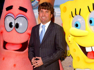 ސްޕޮންޖްބޮބް އުފެއްދި ސްޓެފަން ހިލަންބާގް މަރުވެއްޖެ