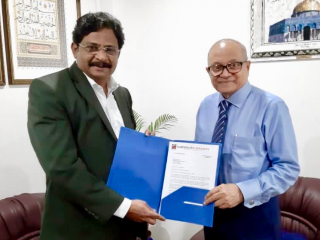 ޑޮކްޓަރޭޓް ޑިގްރީ ރައީސް މައުމޫނަށް އެރުއްވުމުގެ ރަސްމިއްޔާތުގެ ތެރެއިން