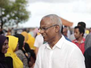 ނުހައްޤުން ވަޒީފާ ގެއްލުވާލާފައިވާ ފަރާތްތަކަށް ވަޒީފާތައް އަނބުރާ ހޯއްދަވައިދެއްވާނެކަމަށް ރައީސް ސޯލިޙް ވަނީ ވައުދުވެވަޑައިގެންފައި