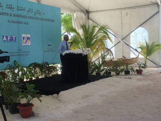 President Ibrahim Mohamed Solih speaks to the people of Dhiffushi