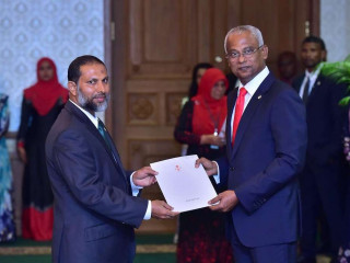 މި މަހުގެ 17 ވަނަ ދުވަހު އިމްރާނަށް މަގާމުގެ ފަތްކޮޅު އަރުވަނީ