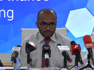ފިނޭންސް މިނިސްޓަރ ނޫސްވެރިންނަށް މައުލޫމާތު ދެއްވަނީ