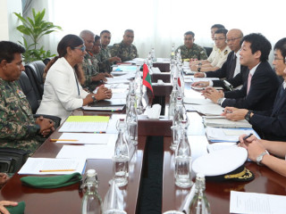 ޖަޕާނުގެ ބޮޑުވަޒީރާއެކު ބޭއްވި ބައްދަލުކުރެއްވުމުގެ ތެރެއިން