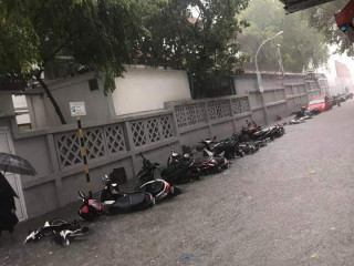 ދެ އާއިލާއެއް ހާލުގައި ޖެހިގެން ޑިޒާސްޓަރ މެނޭޖްމަންޓްގެ ބެލުމުގެ ދަށަށް