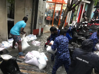 ޑިޒާސްޓަރ މެނޭޖްމަންޓް ގެ ބެލުމުގުދަށުގައި މިވަގުތު ތިބީ އެންމެ އާއިލާ އެއް