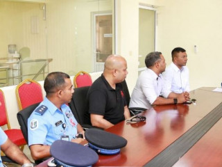 ހޯމް މިނިސްޓަރ ކުޑަހުވަދޫ އަށް ޒިޔާރަތްކުރައްވައިފި