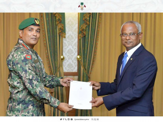 ޗީފް އޮފް ޑިފެންސް ފޯސްގެ މަގާމަށް އައްޔަން ކުރެއްވި ޝަމާލު އާއި ރައީސްސޯލިހްއާ ބައްދަލު ކުރައްވަނީ