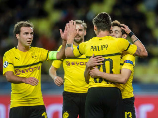 ޑޯޓްމަންޑް ކުޅުންތެރިން ލަނޑޫ ޖެހުމަށްފަހު އުފާ ފާޅުކުރަނީ