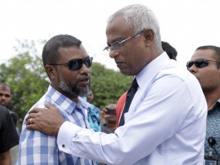 ގއ. ގެމަނަފުއްޓަށް ވަޑައިގެން އެ ރަށު ރައްޔިތަކާއި ރައީސް ސޯލިހް ވާހަކަދައްކަވަނީ