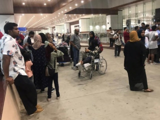 ދިވެހިން ކޮޗިން އެއަރޕޯރޓް ކައިރީގައި މަޑުކޮށްގެން