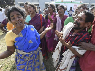 އިންޑިއާގެ އަވަށެއްގެ ފައްޅިއަކުން ކެއި 11 މީހަކު މަރުވެއްޖެ