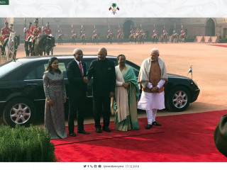 ރައީސް ސޯލިހަށް، އިންޑިއާގެ ރައީސް އާއި ބޮޑުވަޒީރު މަރުހަބާ ކިޔަނީ