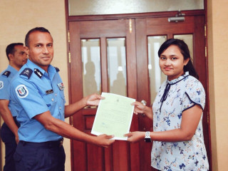 ފުލުހުންގެ ސްޕޯކްސްޕާސަން ޗީފް އިންސްޕެކްޓަރ އިޒްމިއާ ޒާހިރު (ކ)