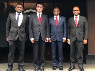 އިކޮނޮމިކް މިނިސްޓަރ އާއި ފޮރިން މިނިސްޓަރ އަދި ފިނޭންސް މިނިސްޓަރ