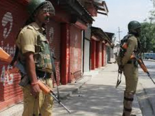 ކަޝްމީރުގައި ސިފައިން ފޯރި މަރަނީ