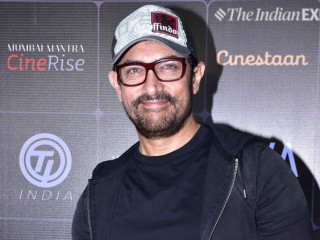 ފިލްމަކަށް ސޮއިކުރުމުގެ ކުރިން ބަލަނީ ސްކިރިޕްޓަށް:އާމިރު