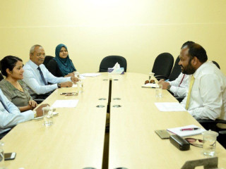 Heritage minister, Yumna Maumoon, met with tourism minister Ali Waheed on Sunday