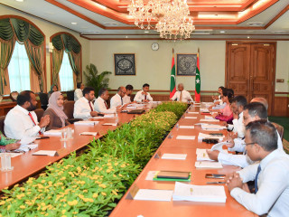 އަންގާރަދުވަހު އޮތް ވަޒީރުންގެ ބައްދަލުވުމުގެ ތެރެއިން