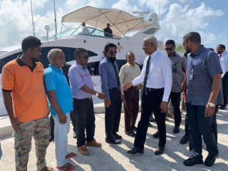 President Ibrahim Mohamed Solih greeted on arrival in Hen\'badhoo island