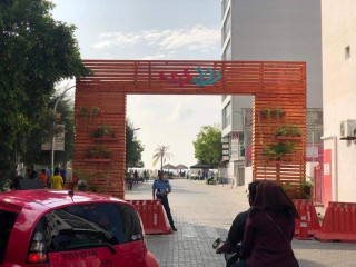 ހަފްތާ ރެސް މާކެޓް ހުޅުވައިފި