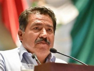 ހުވާކުރެއްވިތާ ދެ ގަޑިއިރު ނުވަނީސް މެކްސިކޯގެ ލަސިއާކޯ އަވަށުގެ މޭޔަރު މަރާލައިފި