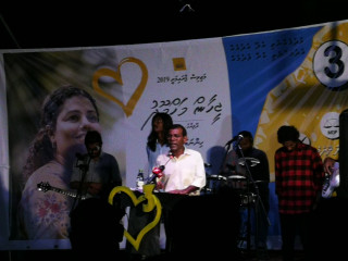 ހިންނަވަރު ދާއިރާ އަށް ވާދަކުރައްވާ ޖީހާން މަހްމޫދުގެ ކެމްޕެއިން ހަރަކާތުގައި ރައީސް ނަޝީދު ވާހަކަ ދައްކަވަނީ