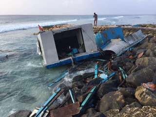 ނޫމަރާ ނެރަށް އެރި ދޯނި ފުނޑުފުނޑުވެ، ބަނދަރަށް ވެސް ގެއްލުން ވެއްޖެ