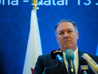 ޕޮމްޕެއޯ ޤަަތަރަށް ވަޑައިގެންފައިވަނީ މެދުއިރުމައްޗަށްކުރައްވާ ދަތުރުފުޅުގެ ތެރެއިން