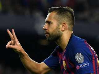 ބާސާއަށް ކުޅެމުން އަންނަ ޖޯޑީ އަލްބާ