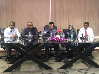 އިމިގްރޭޝަނުން ބޭއްވި ނޫސްވެރިންގެ ބައްދަލުވުމުގައި އިމިގްރޭޝަން ކޮންޓްރޯލަރު މުހައްމަދު އަހްމަދު ހުސައިން (މ) ވާހަކަ ދައްކަވަނީ