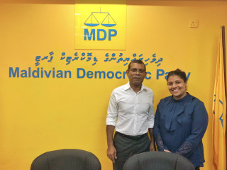 ހިންނަވަރު ދާއިރާގެ ޓިކެޓް ކާމިޔަބުކުރެއްވި ޖީހާން މަހްމޫދު އާއި އެމްޑީޕީގެ ރައީސް އަދި ކުރީގެ ރައީސް މުހައްމަދު ނަޝީދު