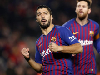 ސުއަރޭޒް ލަނޑު ޖެހުމަށްފަހު އުފާފާޅުކުރަނީ