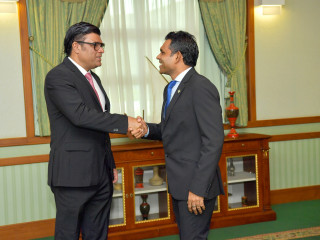 ނައިބް ރައީސް ފައިސަލް ރާއްޖެއިން ލަންކާއަށް ކަނޑައަޅުއްވާފައިވާ ސަފީރާއެކު ބޭއްވި ބައްދަލުވުމުގެ ތެރެއިން