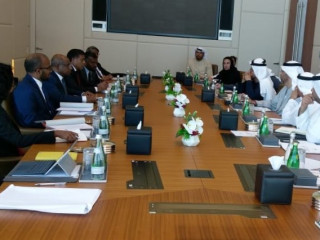 ޔޫއޭއީގެ އިސް އޮފިޝަލުންނާއި ޝާހިދު ބައްދަލުކުރައްވަނީ